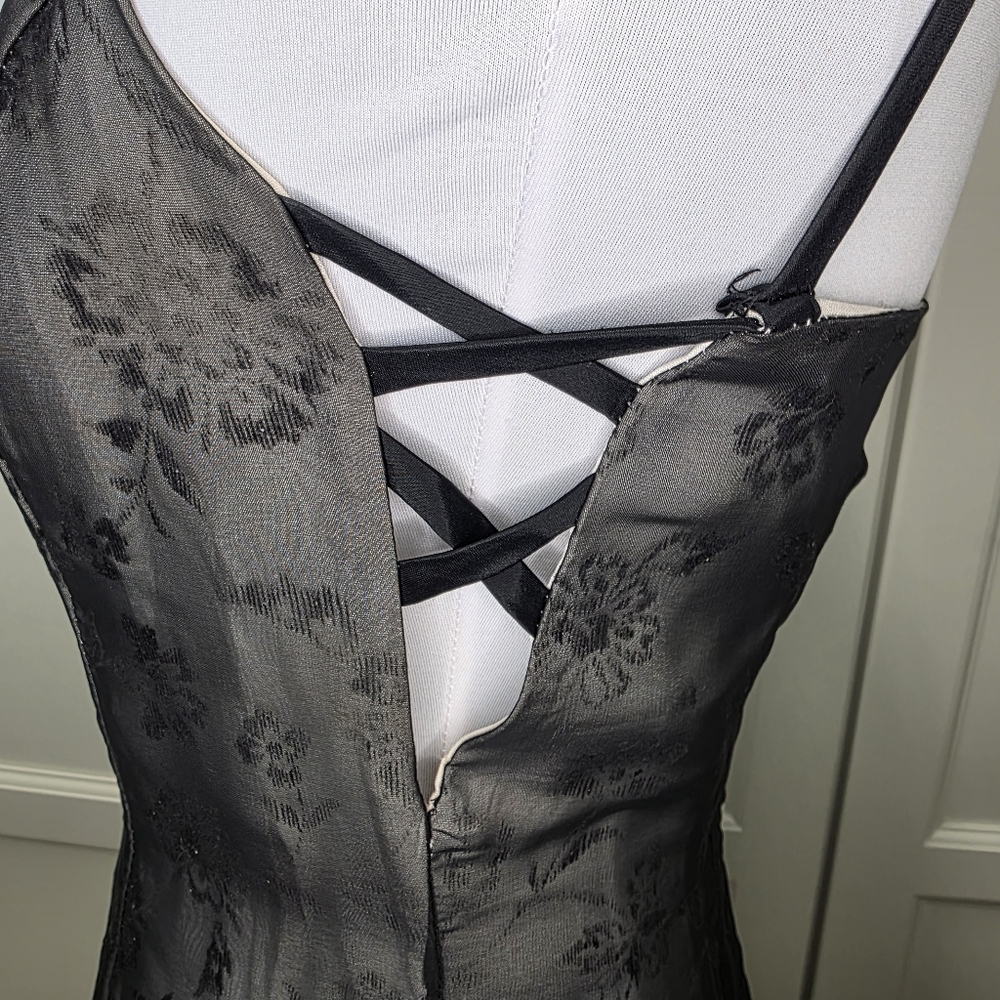 Morgan And Co Elegant Black Floral Lace Evening Dress Maxi Size 7/8 - Picture 7 of 12